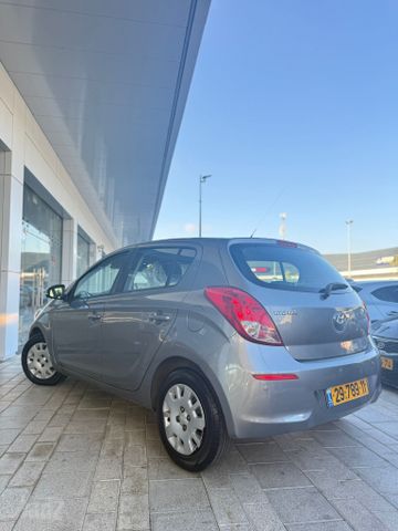 יונדאי i20