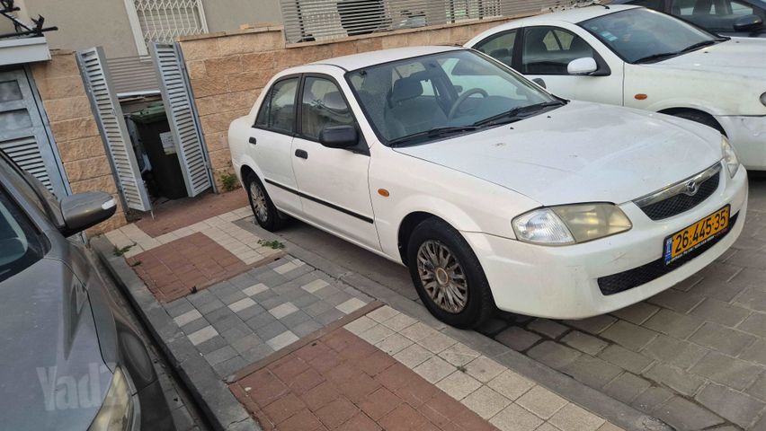 מאזדה 323