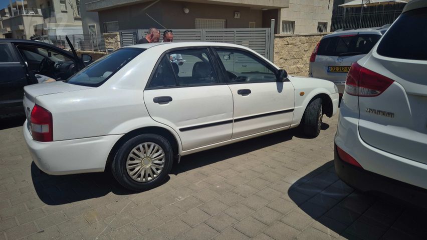 מאזדה 323