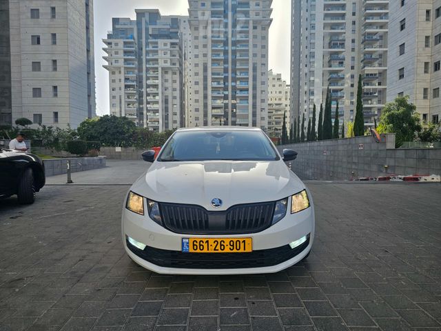 סקודה אוקטביה