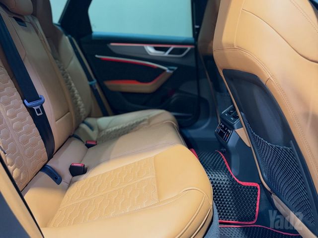 אאודי RS 6