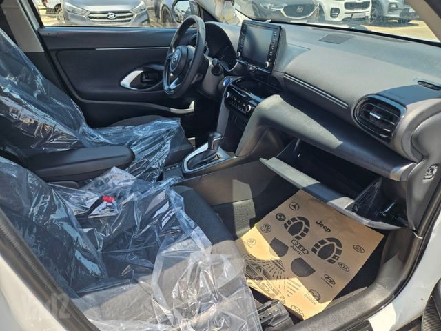 טויוטה יאריס קרוס