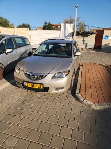 מודעת רכב מאזדה 3