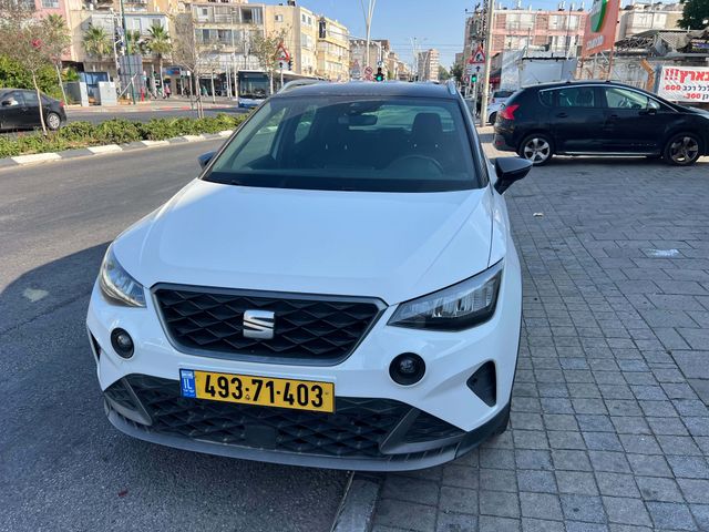סיאט ארונה