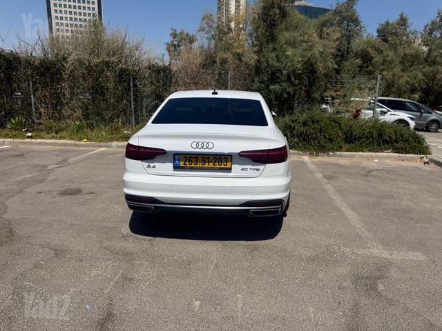 אאודי A4
