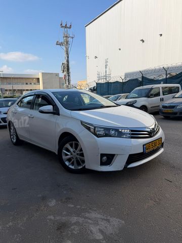 מודעת רכב טויוטה קורולה