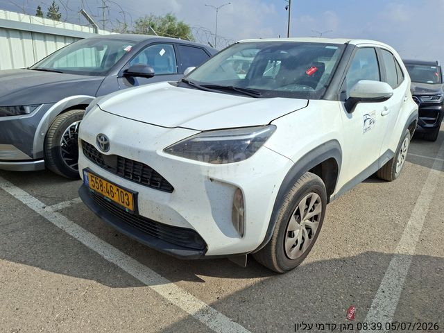 מודעת רכב טויוטה יאריס קרוס