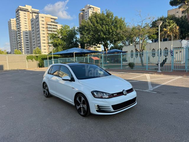 פולקסווגן גולף