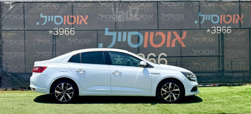 רנו מגאן