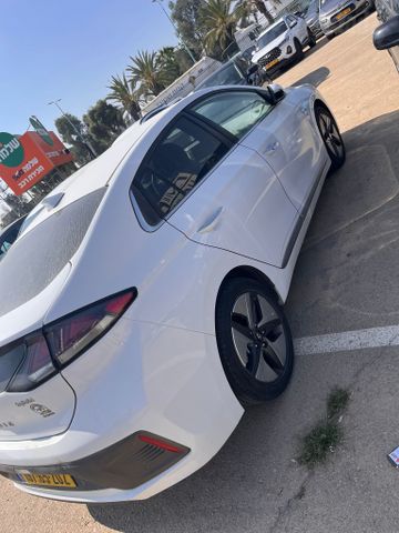 יונדאי איוניק