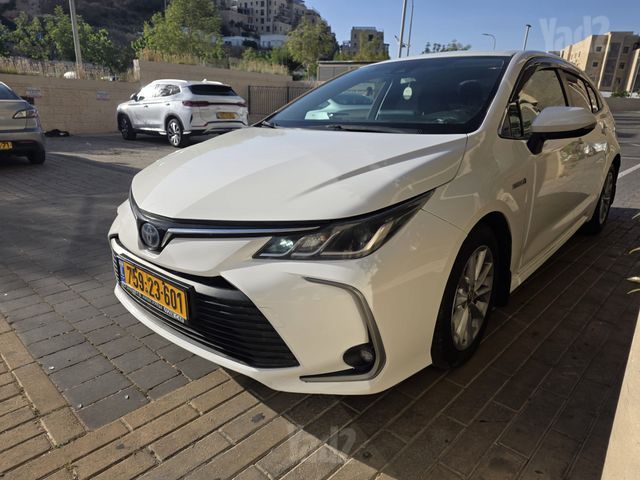 טויוטה קורולה
