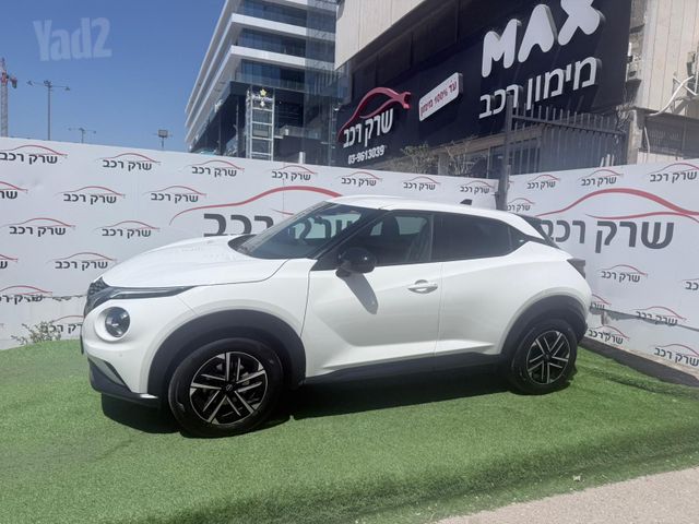 ניסאן ג'וק