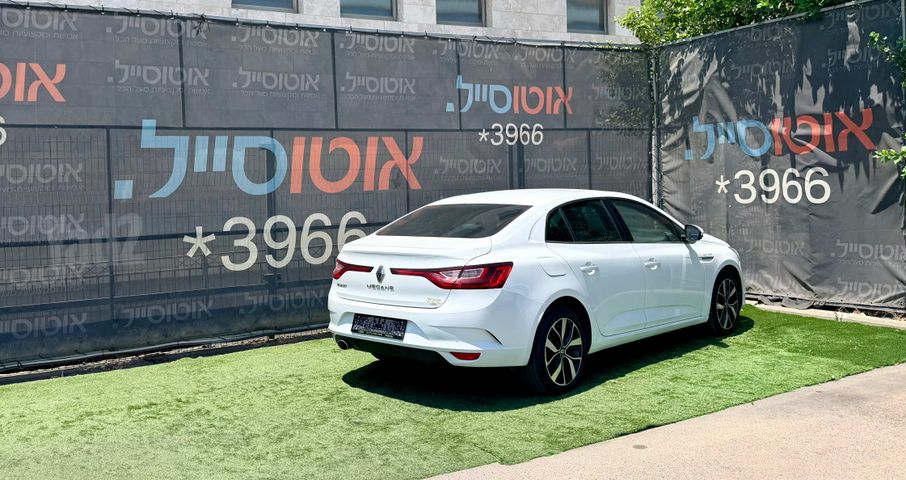 רנו מגאן