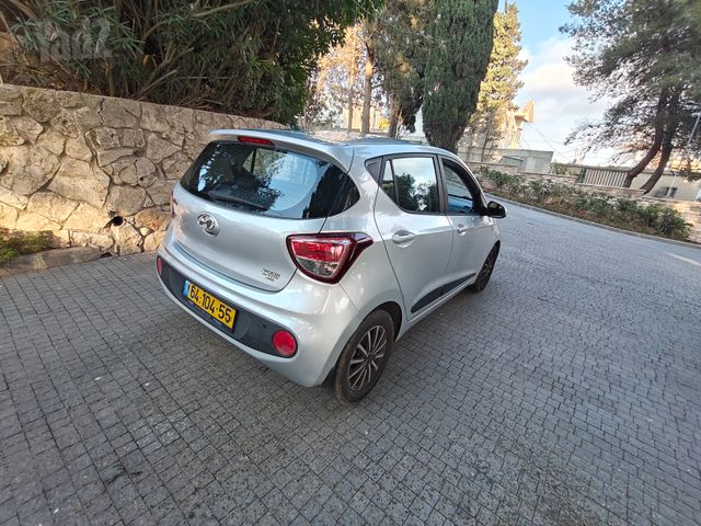 יונדאי i10