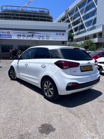 יונדאי i20