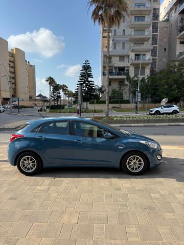 יונדאי i30