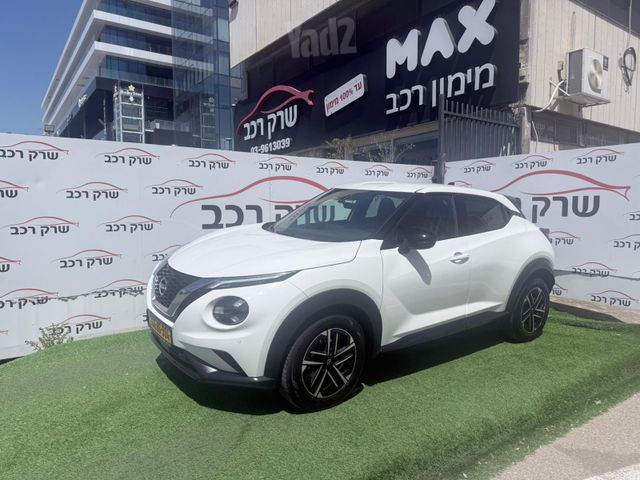 ניסאן ג'וק