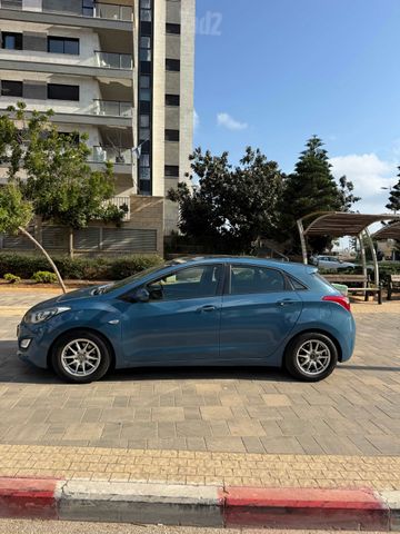 יונדאי i30