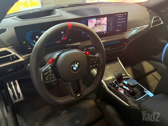 ב מ וו M2