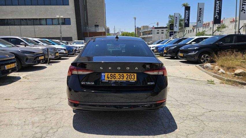 סקודה אוקטביה