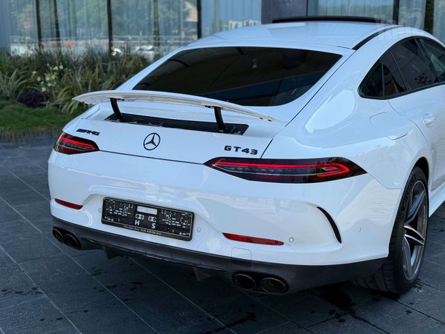 מרצדס-בנץ AMG GT 4 דל' קופה