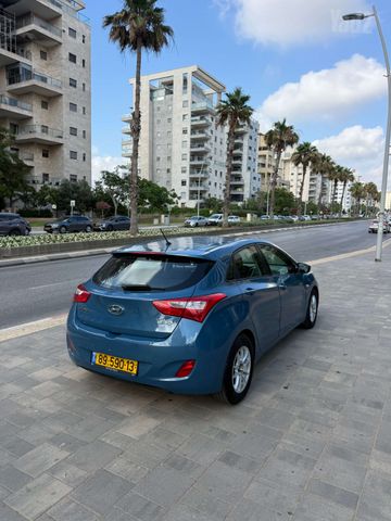 יונדאי i30