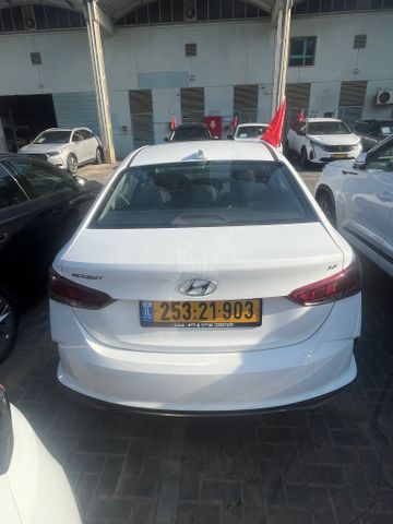 יונדאי אקסנט i25