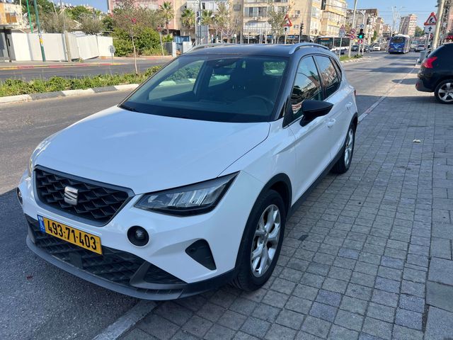 סיאט ארונה