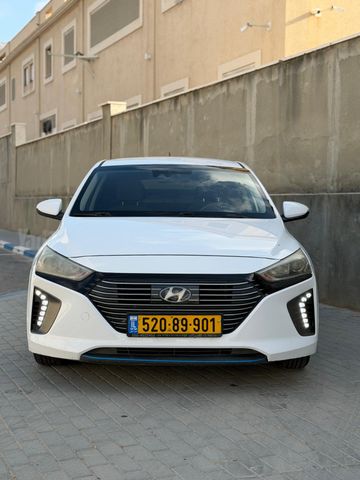 יונדאי איוניק