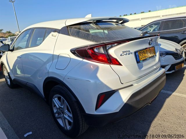 מודעת רכב טויוטה C-HR