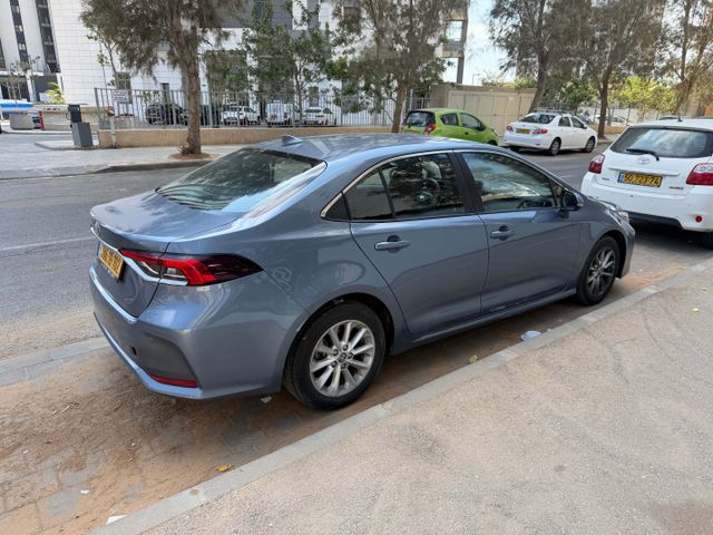 טויוטה קורולה