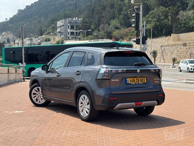 סוזוקי S-Cross