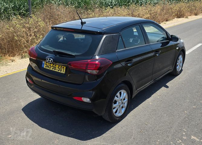 יונדאי i20