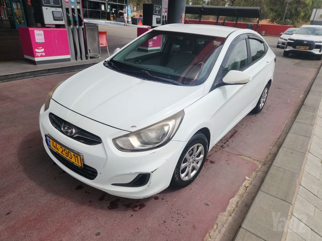 יונדאי אקסנט i25