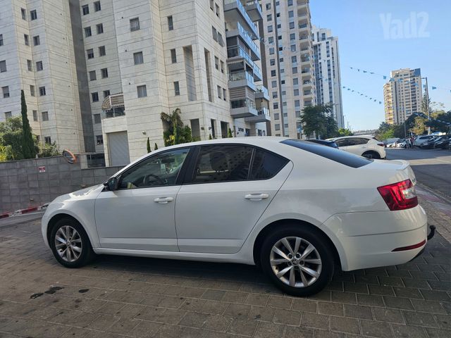סקודה אוקטביה