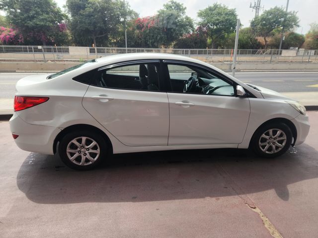 מודעת רכב יונדאי אקסנט i25