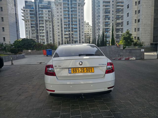סקודה אוקטביה