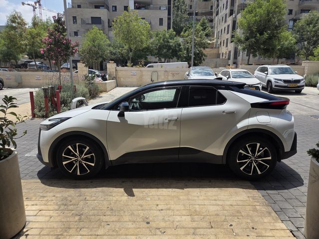 טויוטה C-HR