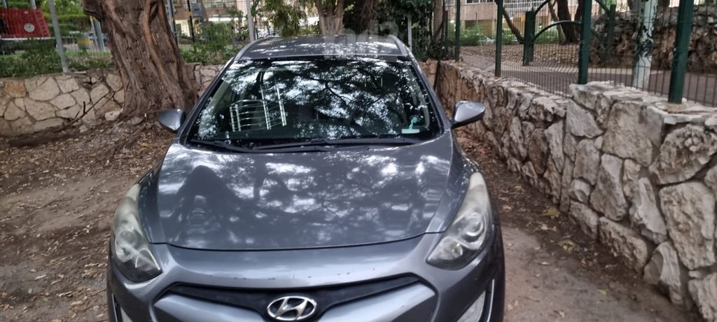 יונדאי i30