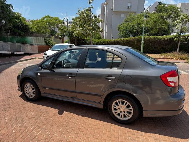 סוזוקי SX4