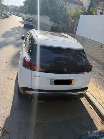 פיג'ו 3008