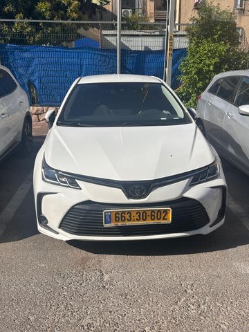 טויוטה קורולה