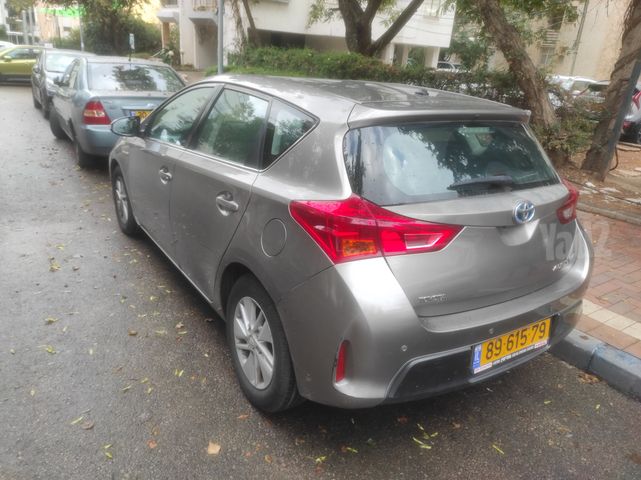 טויוטה אוריס