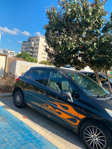 פיג'ו 207