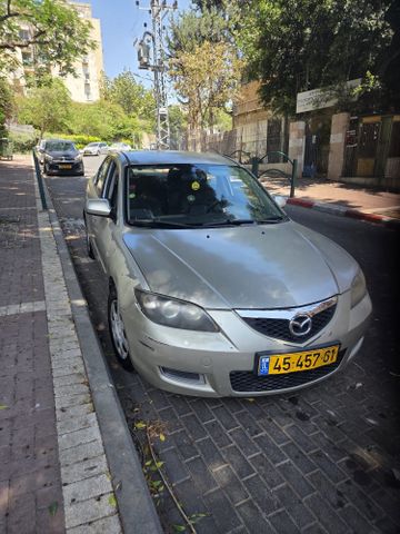 מאזדה 3