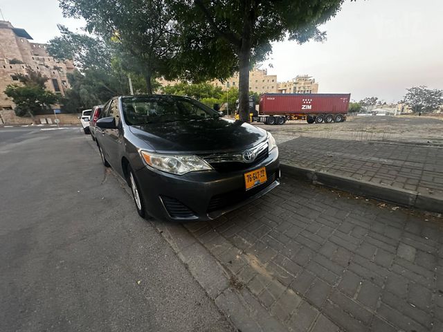 מודעת רכב טויוטה קאמרי