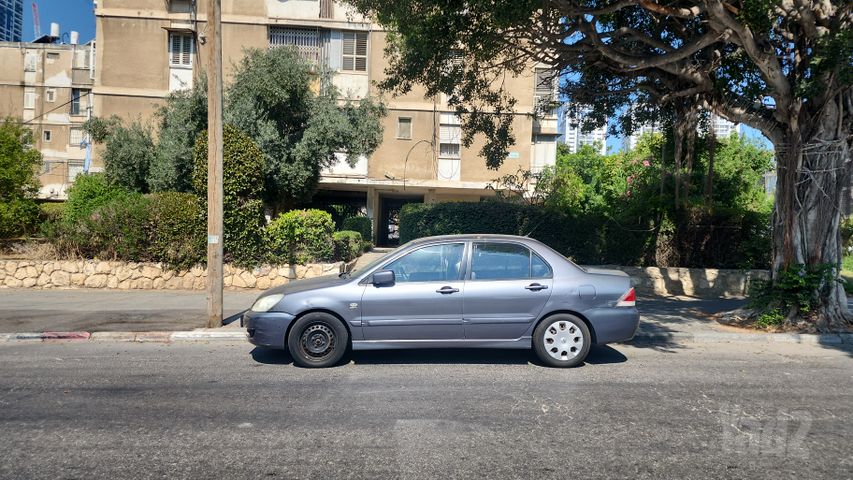 מודעת רכב מיצובישי לנסר