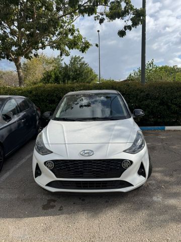 יונדאי i10