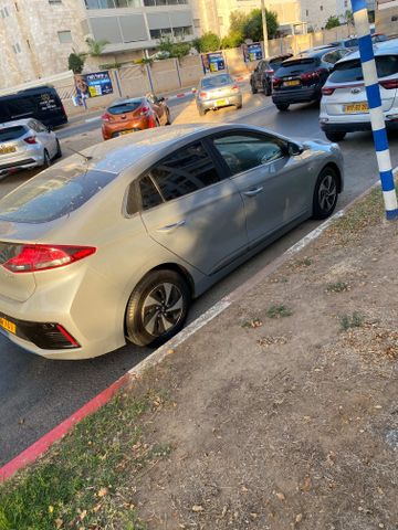יונדאי איוניק