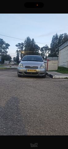 מודעת רכב טויוטה יאריס